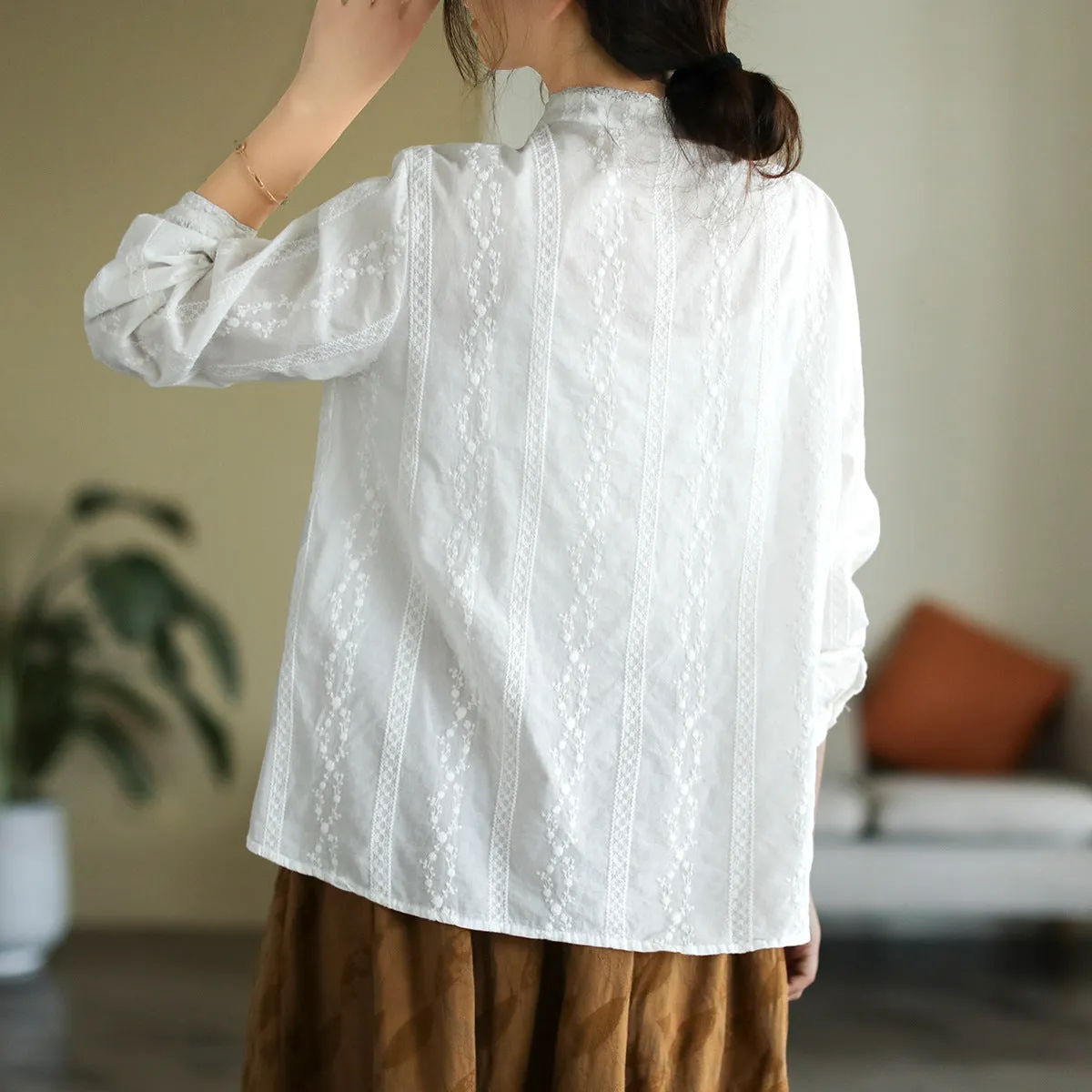 Autumn Retro Lace Embroidery Loose Cotton Blouse