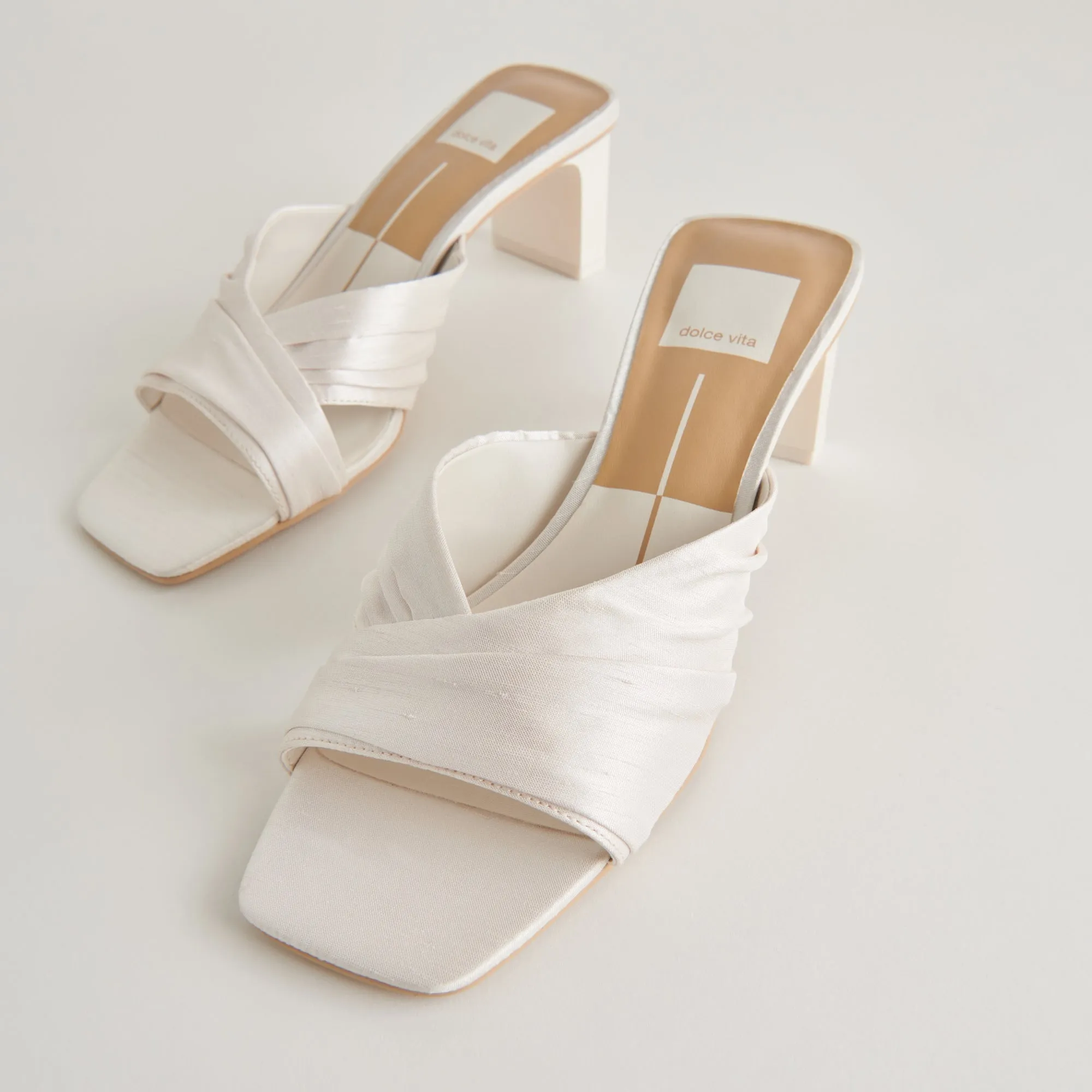 CARLAN HEELS OFF WHITE SILK - re:vita