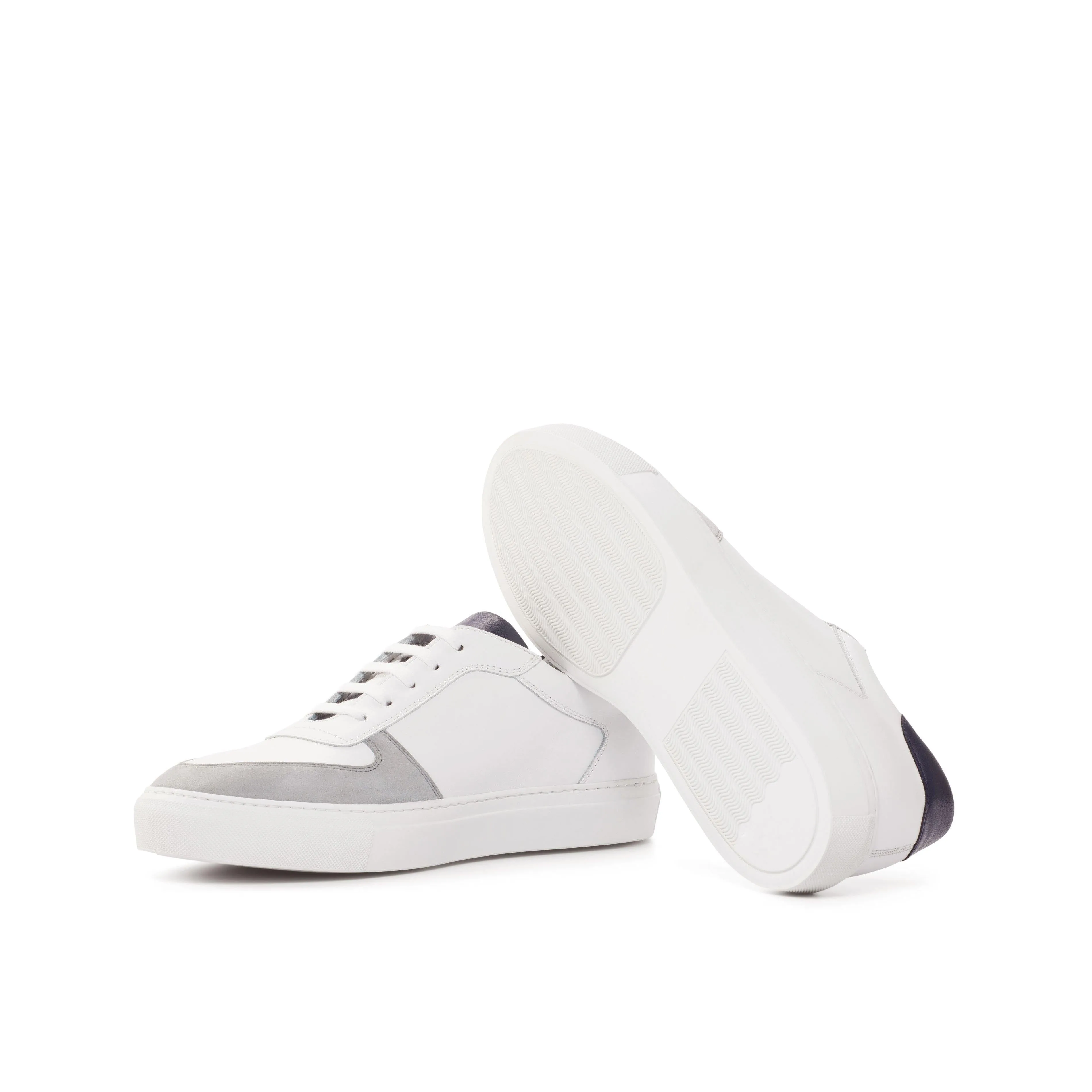 DW15 Low Top Sneaker