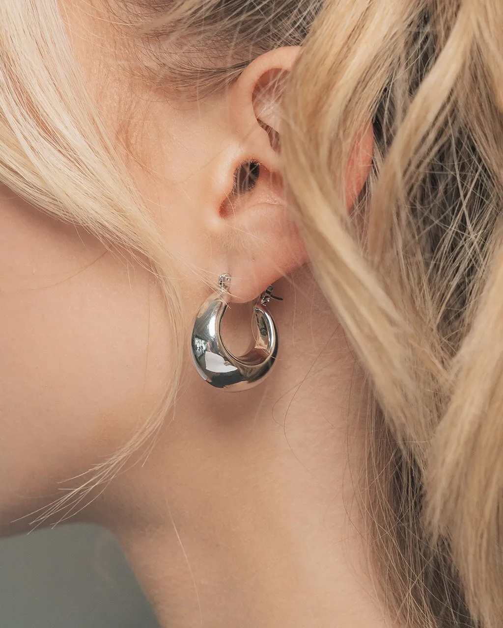 Nova Chunky Tube Hoop Earrings