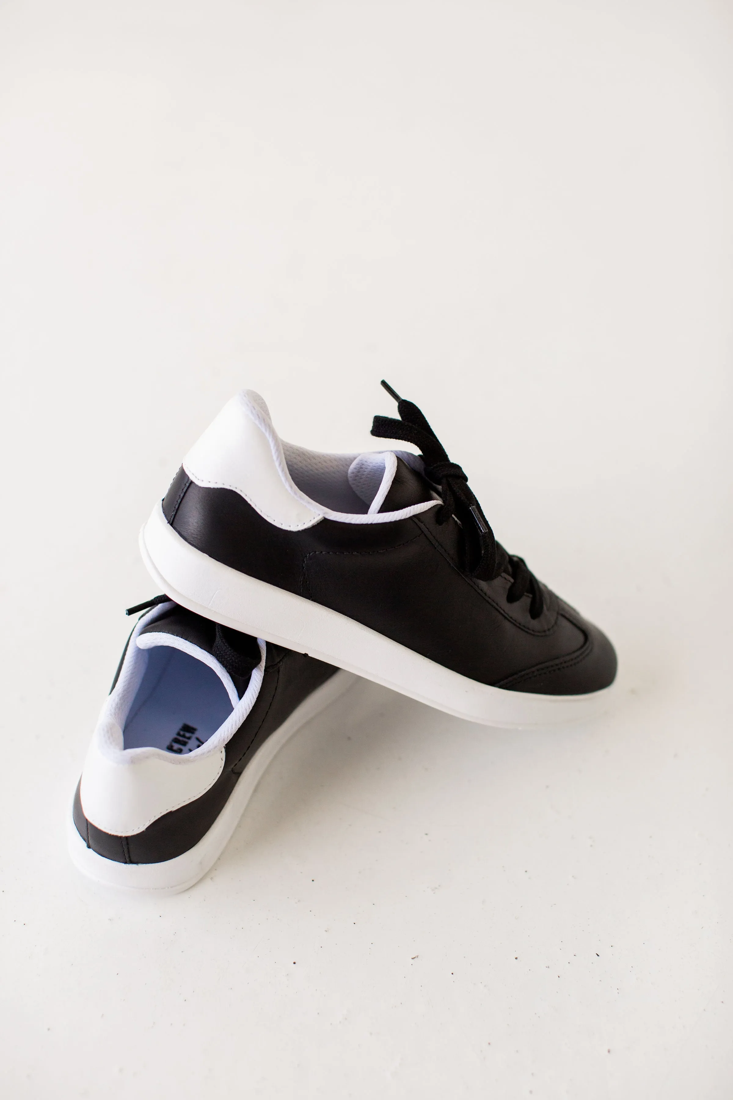 'Portland' Leather Sneakers in Black