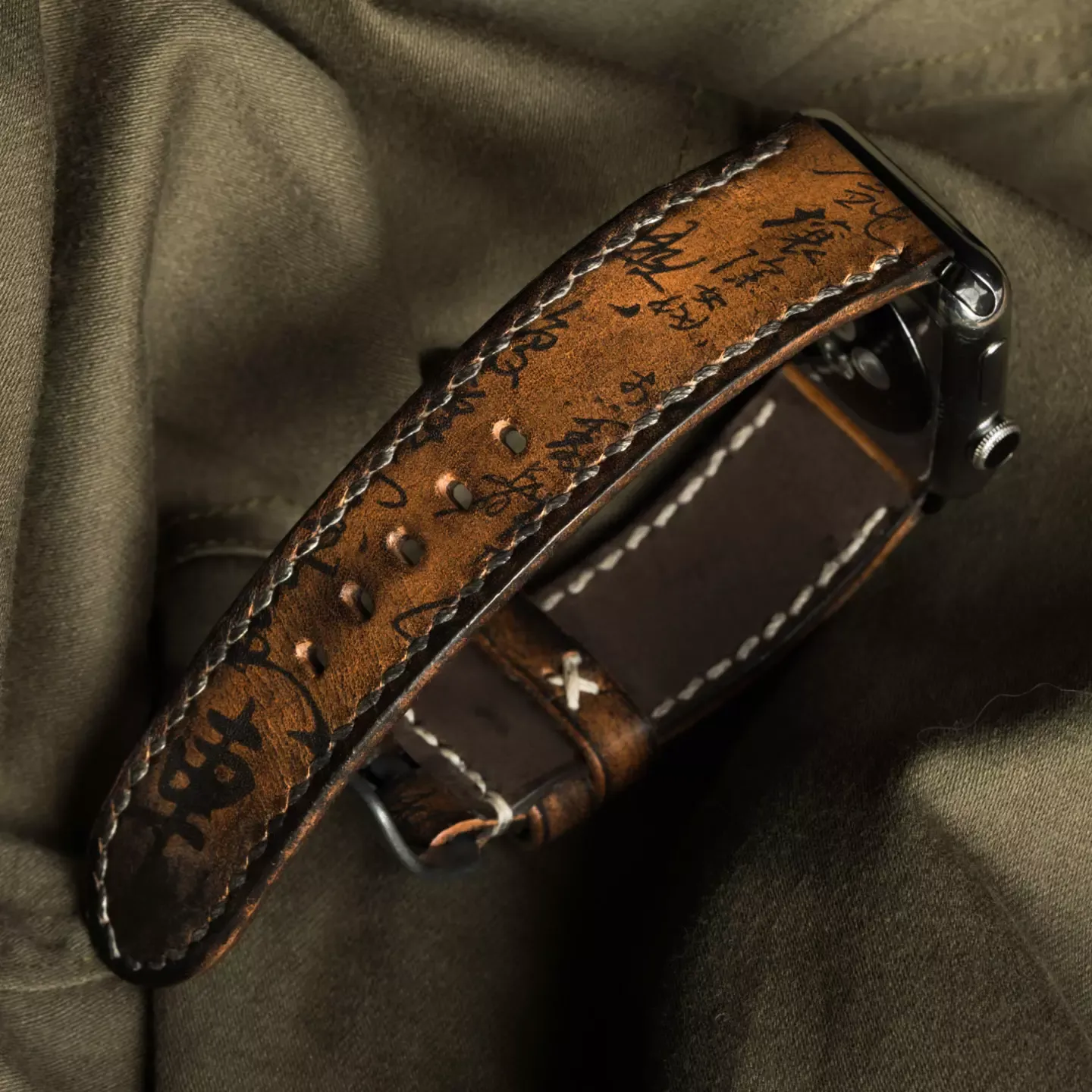 "Path of War" Calligraphy Handmade Cowhide Leather Strap (for Apple Watch)