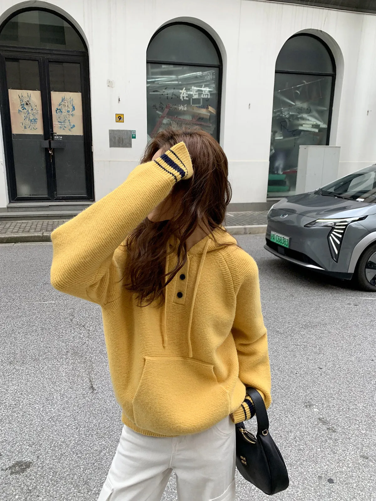 Relaxed Revival Loose Contrast Pullover Knit Hoodie