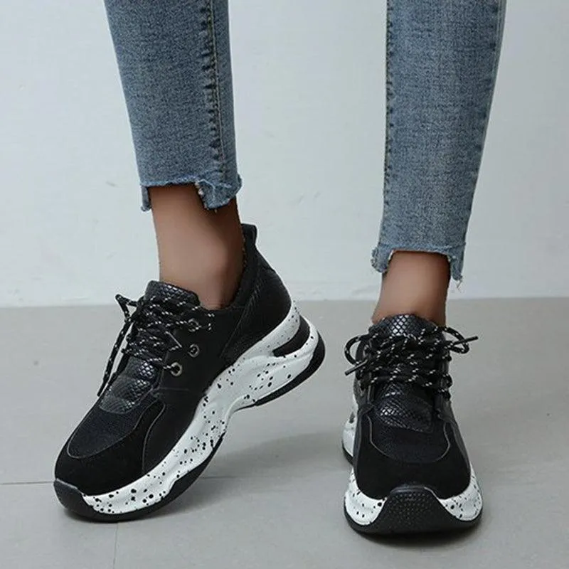 Wildcat Chic Women’s Lace-up Sneakers